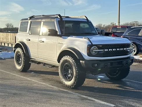 Used 2023 Ford Bronco Wildtrak image 31