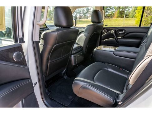 Used 2024 INFINITI QX80 Luxe image 13