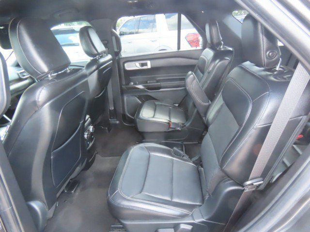 Used 2020 Ford Explorer Limited RWD image 19