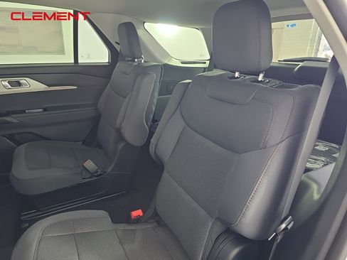 New 2026 Ford Explorer Active image 30