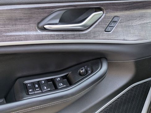 Used 2024 Jeep Grand Cherokee Limited 4xe image 13