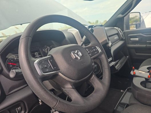 Used 2025 RAM 2500 Big Horn AWD/4WD image 9