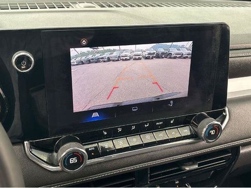 Used 2023 Chevrolet Colorado LT w/ LT Convenience Package II AWD/4WD image 23