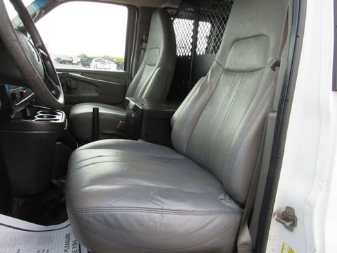 Used 2014 Chevrolet Express 1500 RWD image 29