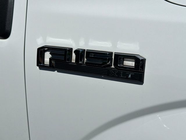 Used 2018 Ford F150 XLT w/ Equipment Group 302A Luxury AWD/4WD image 11