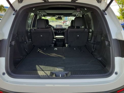 Certified 2025 Honda Pilot TrailSport image 10