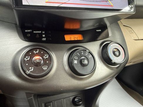 Used 2012 Toyota RAV4 4WD w/ Value Pkg image 24