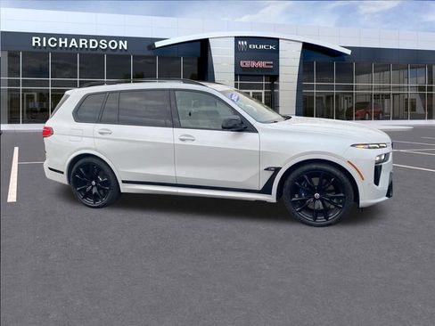 Used 2023 BMW X7 M60i w/ Executive Package image 39