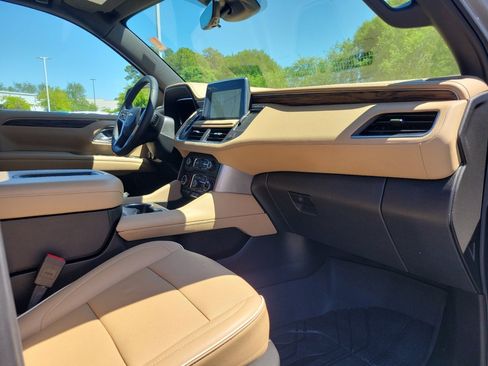 Used 2024 Chevrolet Tahoe Premier w/ Premium Package 2 image 30