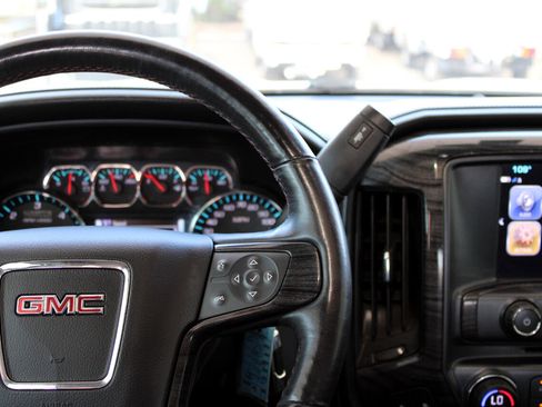 Used 2017 GMC Sierra 1500 SLT image 17