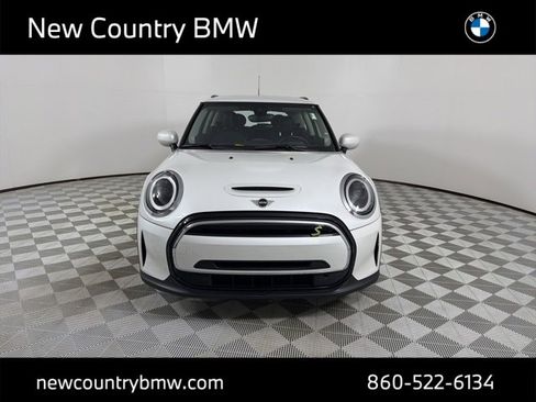 Used 2024 MINI Cooper SE w/ Signature Upholstery Package image 2