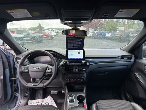 Certified 2023 Ford Escape ST-Line AWD/4WD image 19