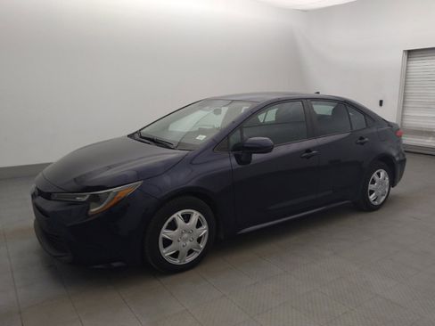 Used 2023 Toyota Corolla LE FWD image 2