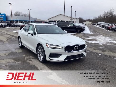 Used 2020 Volvo S60 T6 Momentum image 1