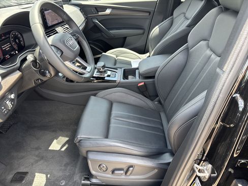 Used 2024 Audi Q5 2.0T Prestige w/ Prestige Package AWD/4WD image 5