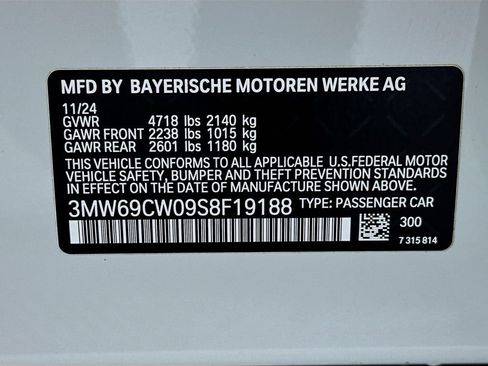 Used 2025 BMW 330i Sedan w/ Convenience Package image 33