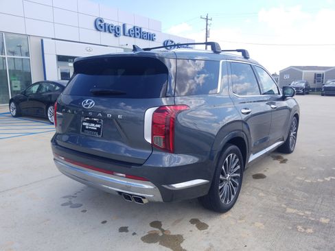 Used 2023 Hyundai Palisade Calligraphy image 7