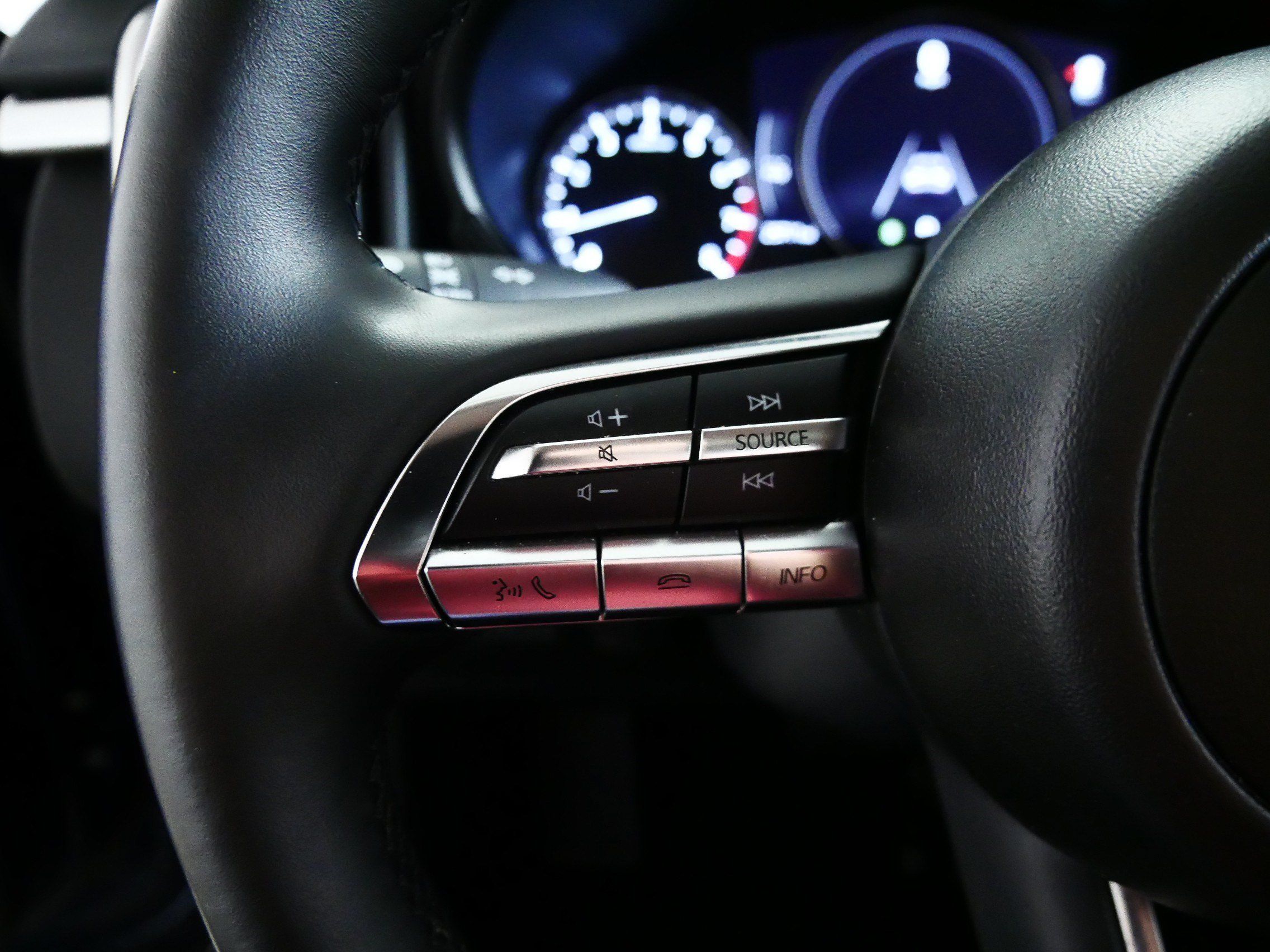 Used 2025 MAZDA CX-50 AWD 2.5 S w/ Premium Package image 27