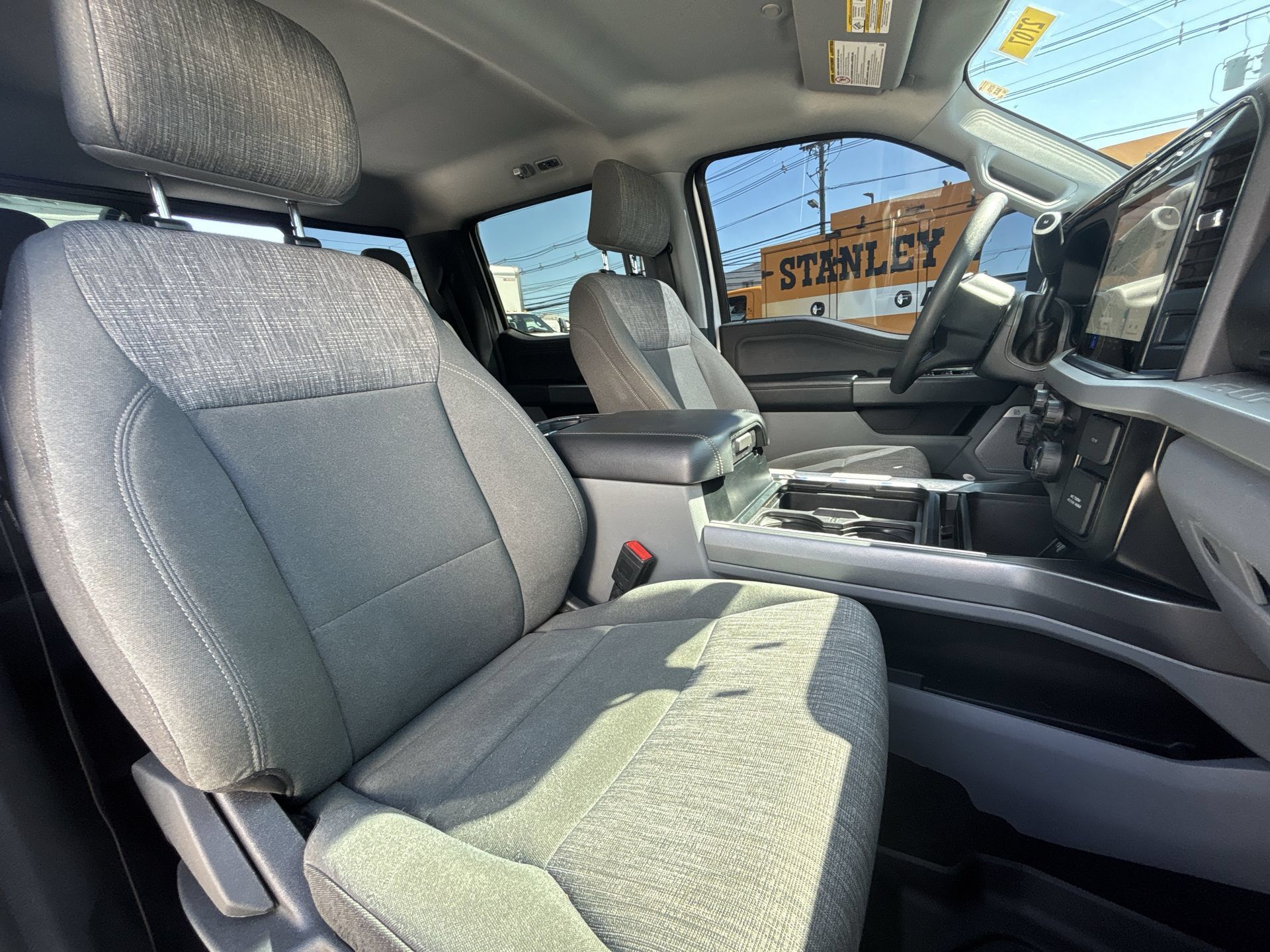 Used 2023 Ford F250 XLT w/ Black Appearance Package AWD/4WD image 23