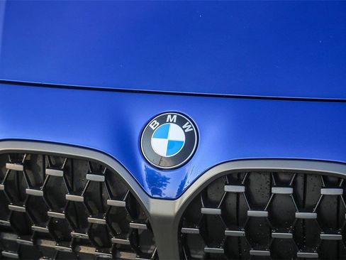 Used 2021 BMW M440i Convertible image 5