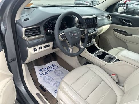 Used 2023 GMC Acadia Denali AWD/4WD image 10