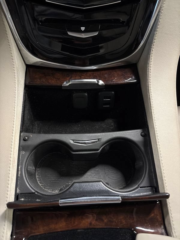 Used 2016 Cadillac Escalade Premium AWD/4WD image 26
