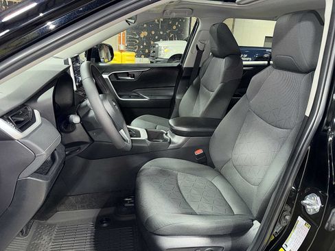 Used 2023 Toyota RAV4 XLE w/ Convenience Package AWD/4WD image 15