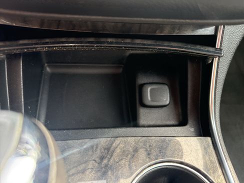Used 2014 Chevrolet Impala LT FWD image 19