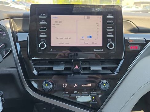 Used 2021 Toyota Camry SE FWD image 22