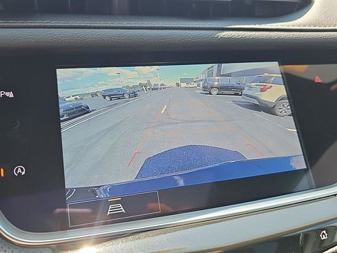 Used 2023 Cadillac XT5 Premium Luxury AWD/4WD image 17