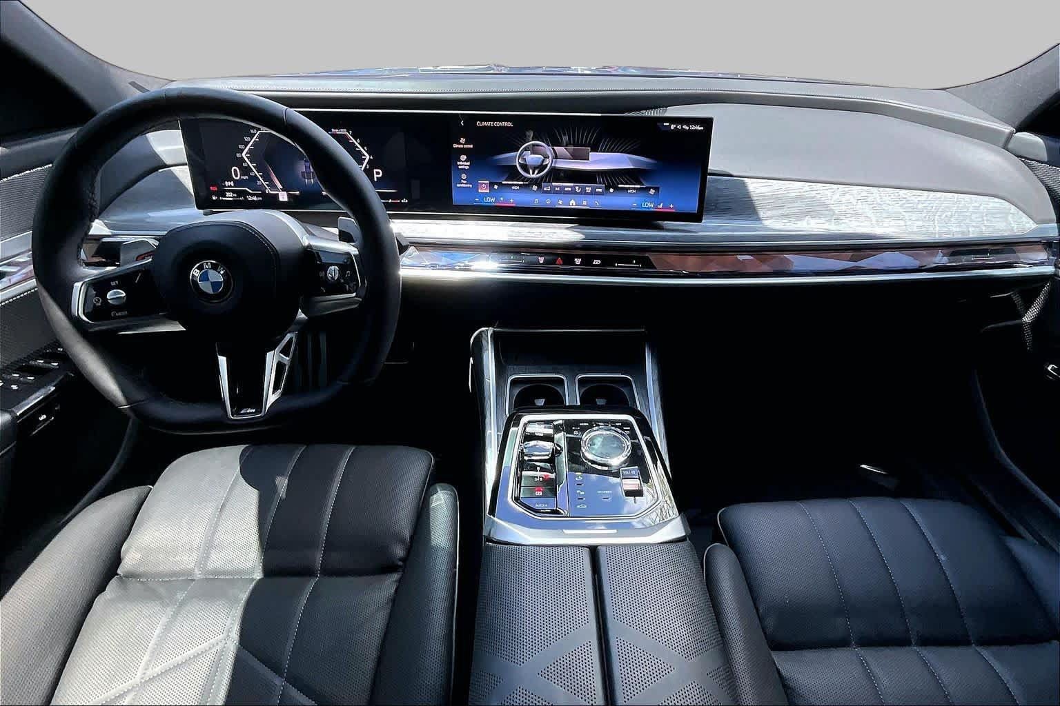 Used 2024 BMW 760i xDrive AWD/4WD image 15