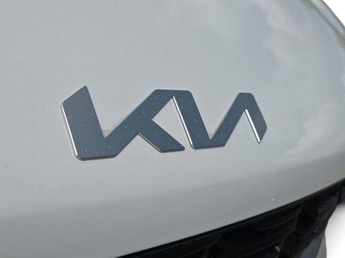 New 2026 Kia Sorento LX FWD image 4