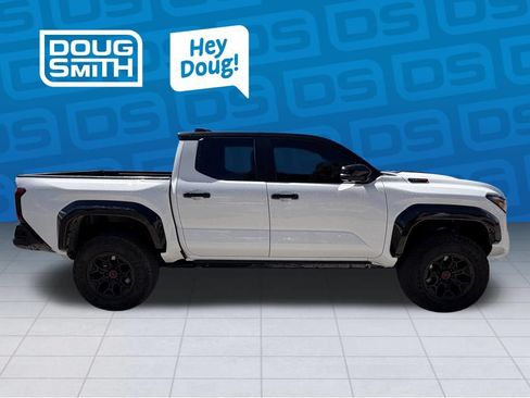 Used 2026 Toyota Tacoma TRD Pro w/ Tow Tech Package AWD/4WD image 5
