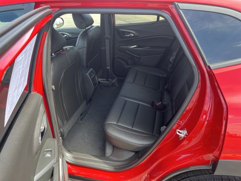 Used 2026 Chevrolet Trax RS w/ Driver Confidence Package FWD image 14