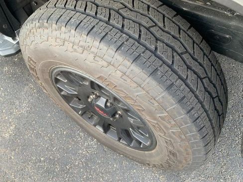 Used 2025 Toyota 4Runner TRD Off-Road Premium w/ Tow Technology Package image 4