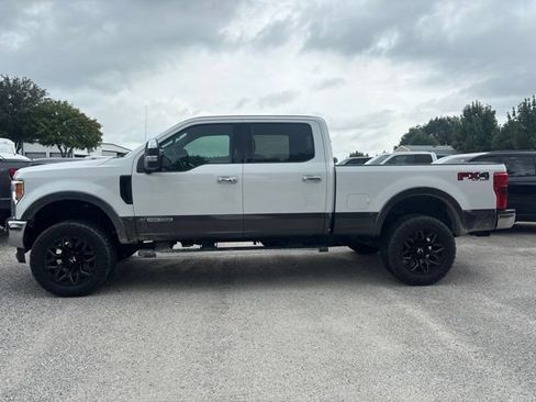 Used 2019 Ford F250 Lariat w/ Lariat Ultimate Package AWD/4WD image 8