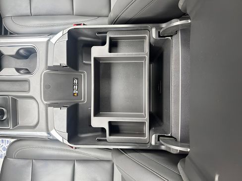 Used 2024 Chevrolet Silverado 1500 LTZ image 30