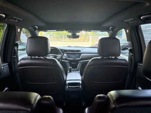 Used 2020 Cadillac XT6 Premium Luxury image 14