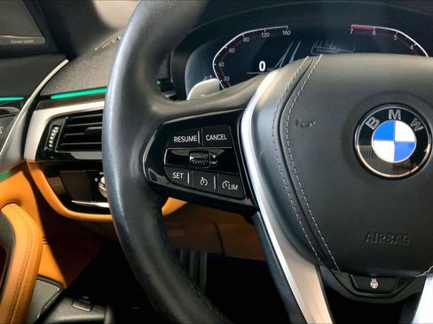 Certified 2023 BMW 530i xDrive w/ Premium Package image 23