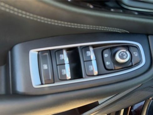 Used 2023 Subaru Outback Touring XT image 10