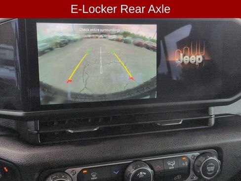 Used 2025 Jeep Wrangler Unlimited Sport AWD/4WD image 24