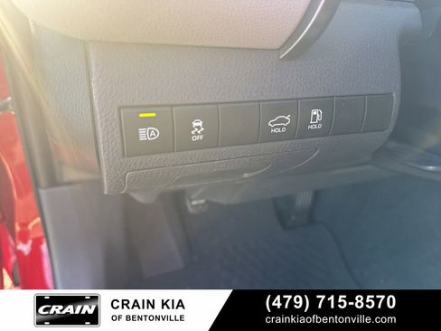 Used 2022 Toyota Camry SE image 26