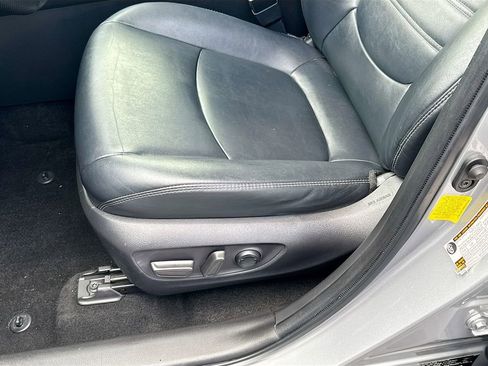 Used 2021 Toyota RAV4 XLE Premium FWD image 19