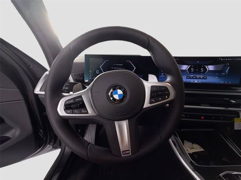 New 2026 BMW X5 xDrive40i w/ M Sport Package AWD/4WD image 11