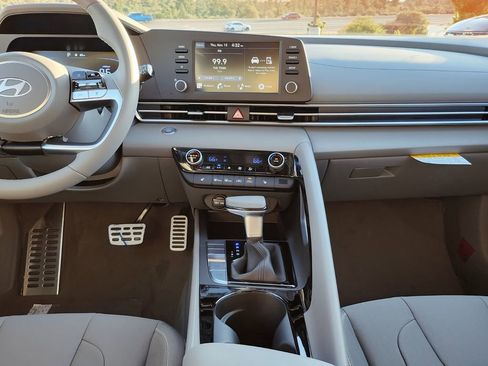 New 2026 Hyundai Elantra SEL Sport image 17