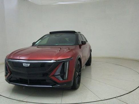 Used 2024 Cadillac Lyriq Sport image 65