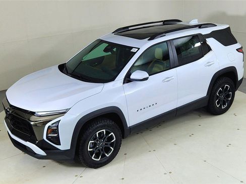 New 2026 Chevrolet Equinox ACTIV w/ Convenience Package III image 18