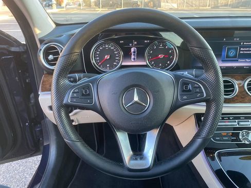 Used 2017 Mercedes-Benz E 300 4MATIC image 15