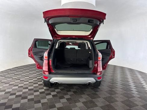 Used 2017 Ford Escape SE AWD/4WD image 18