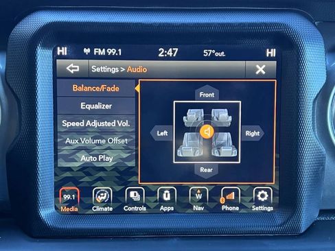 Used 2020 Jeep Wrangler Unlimited Sahara w/ Uconnect 4C Nav & Sound Group AWD/4WD image 30